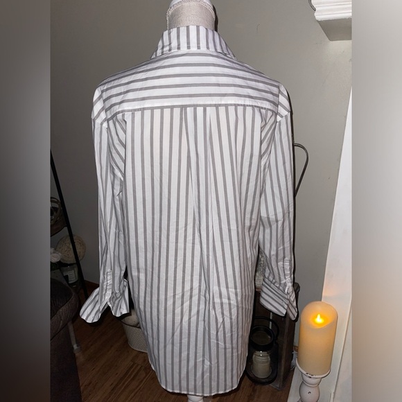 Lola River button down shirt. A little oversized imo size S NWOT - Picture 4 of 7